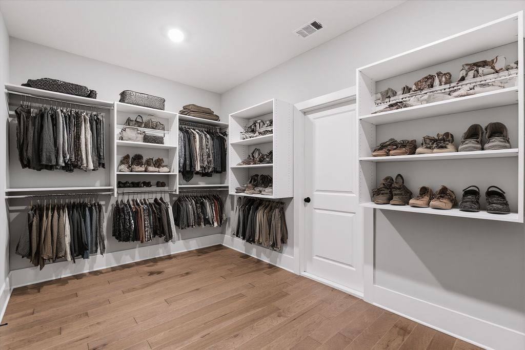 207 Fairground St Unit: 102