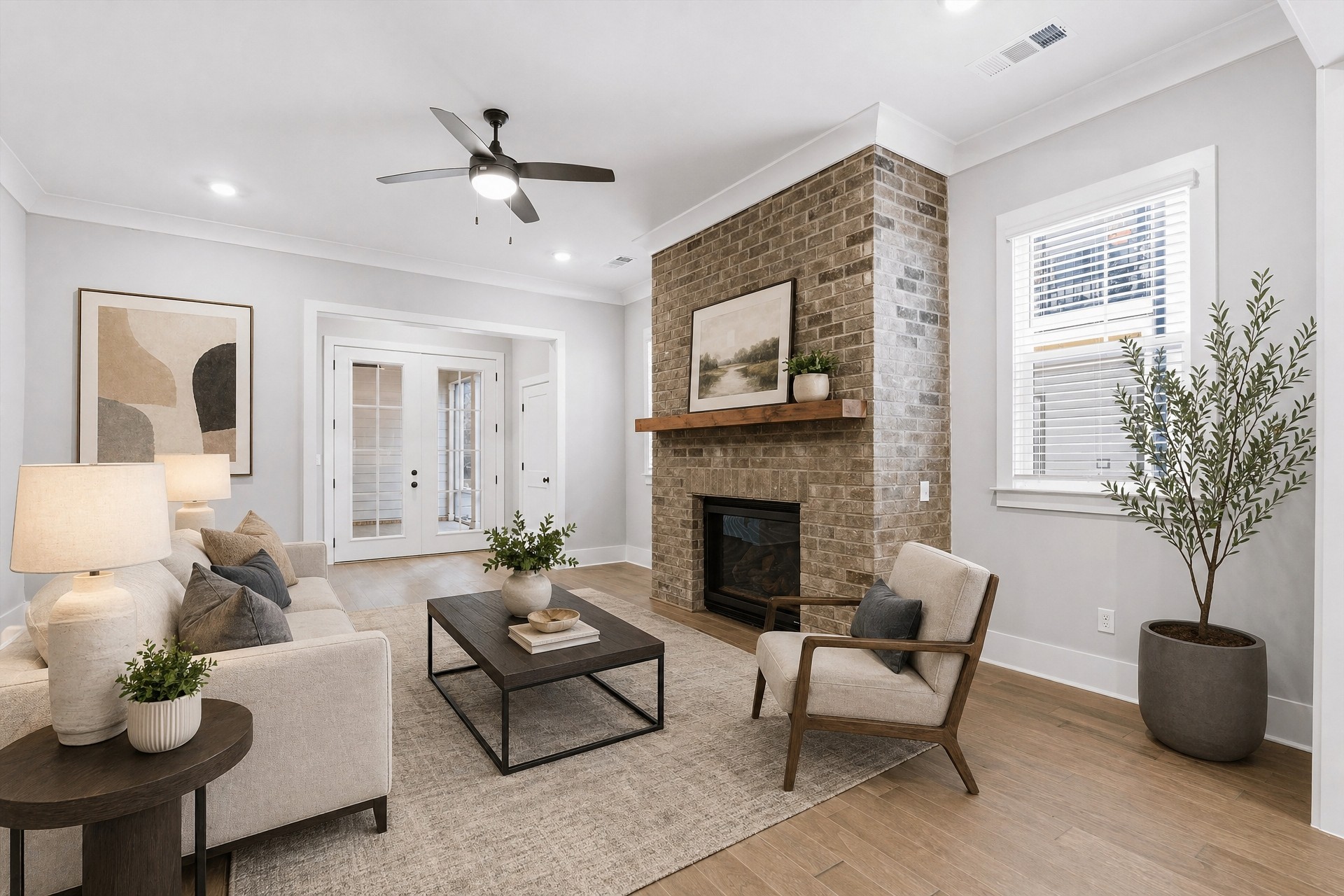 207 Fairground St Unit: 102