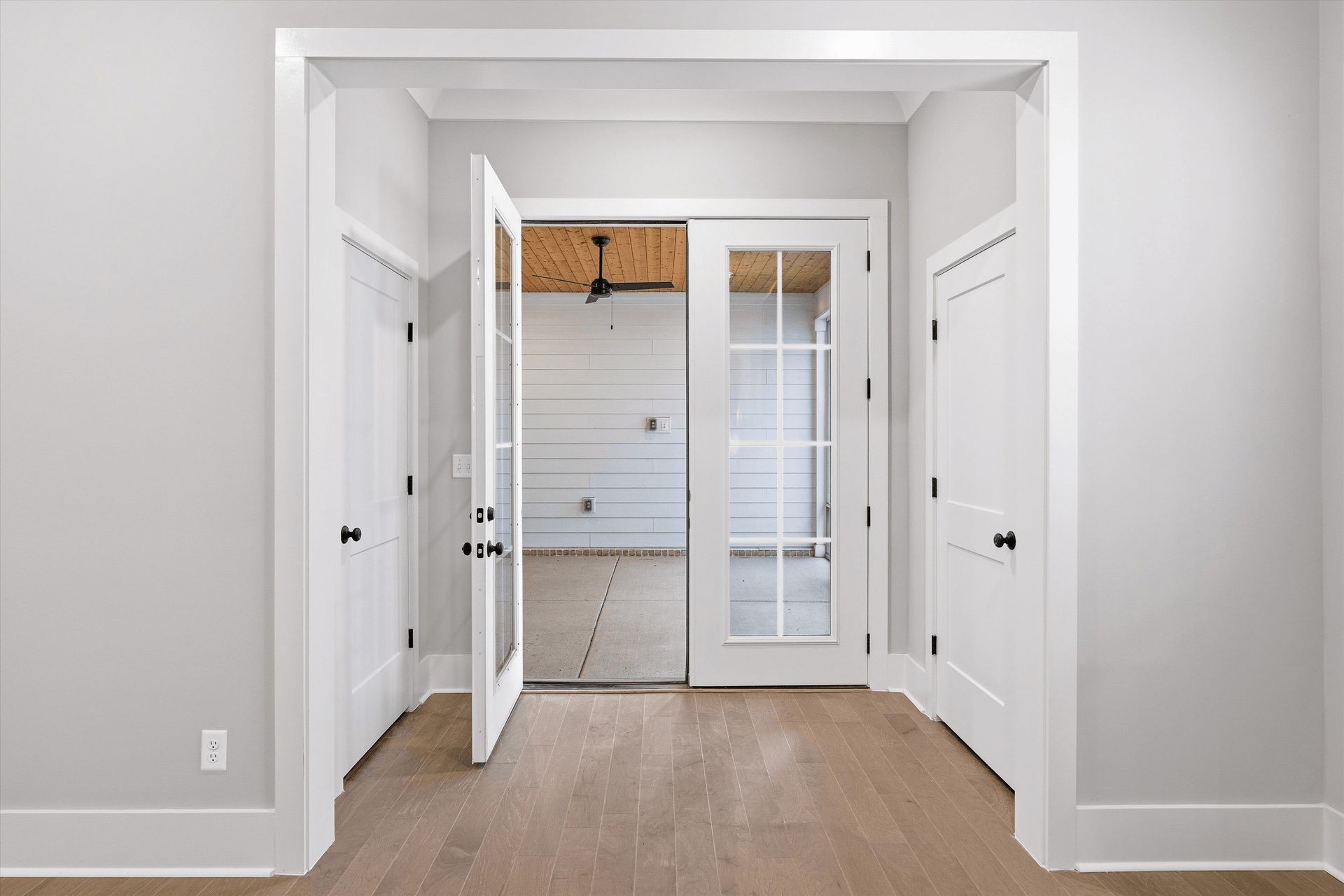 207 Fairground St Unit: 102