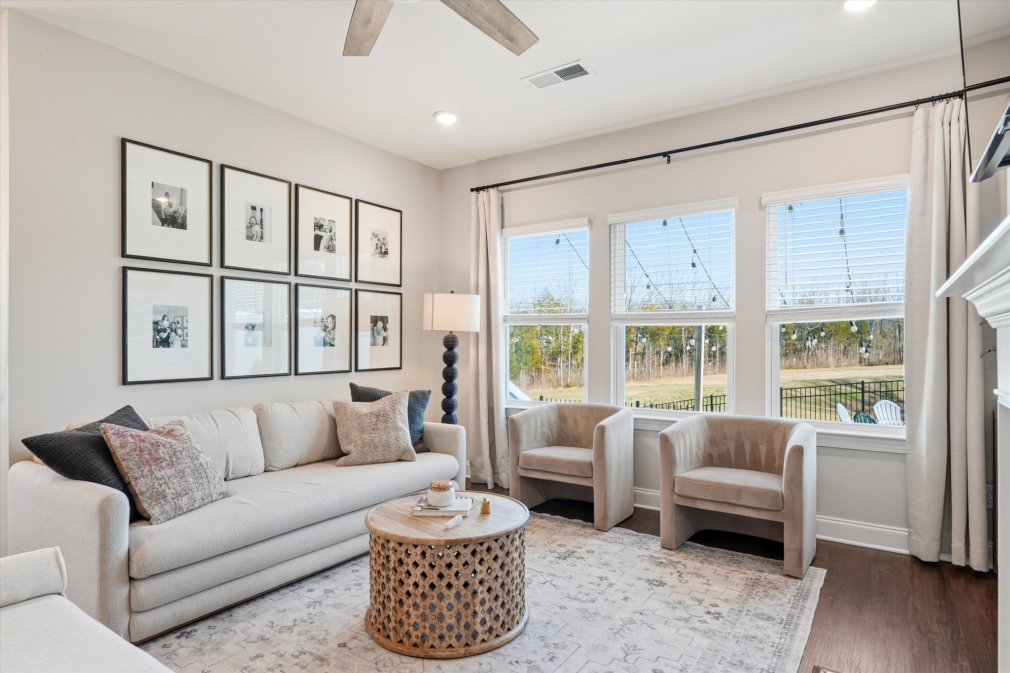 2479 Prairie Hill Dr