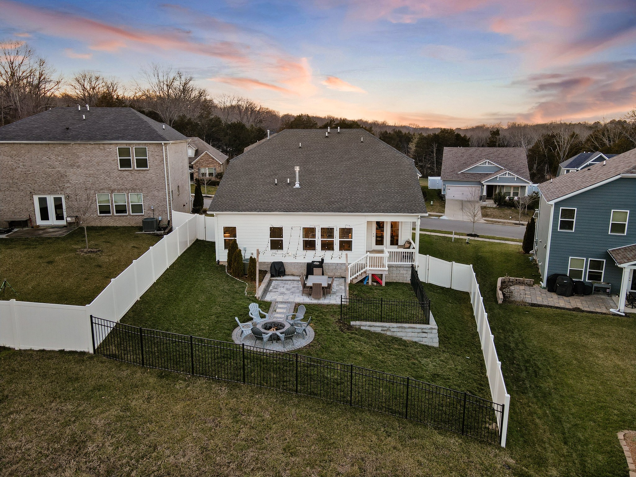 2479 Prairie Hill Dr