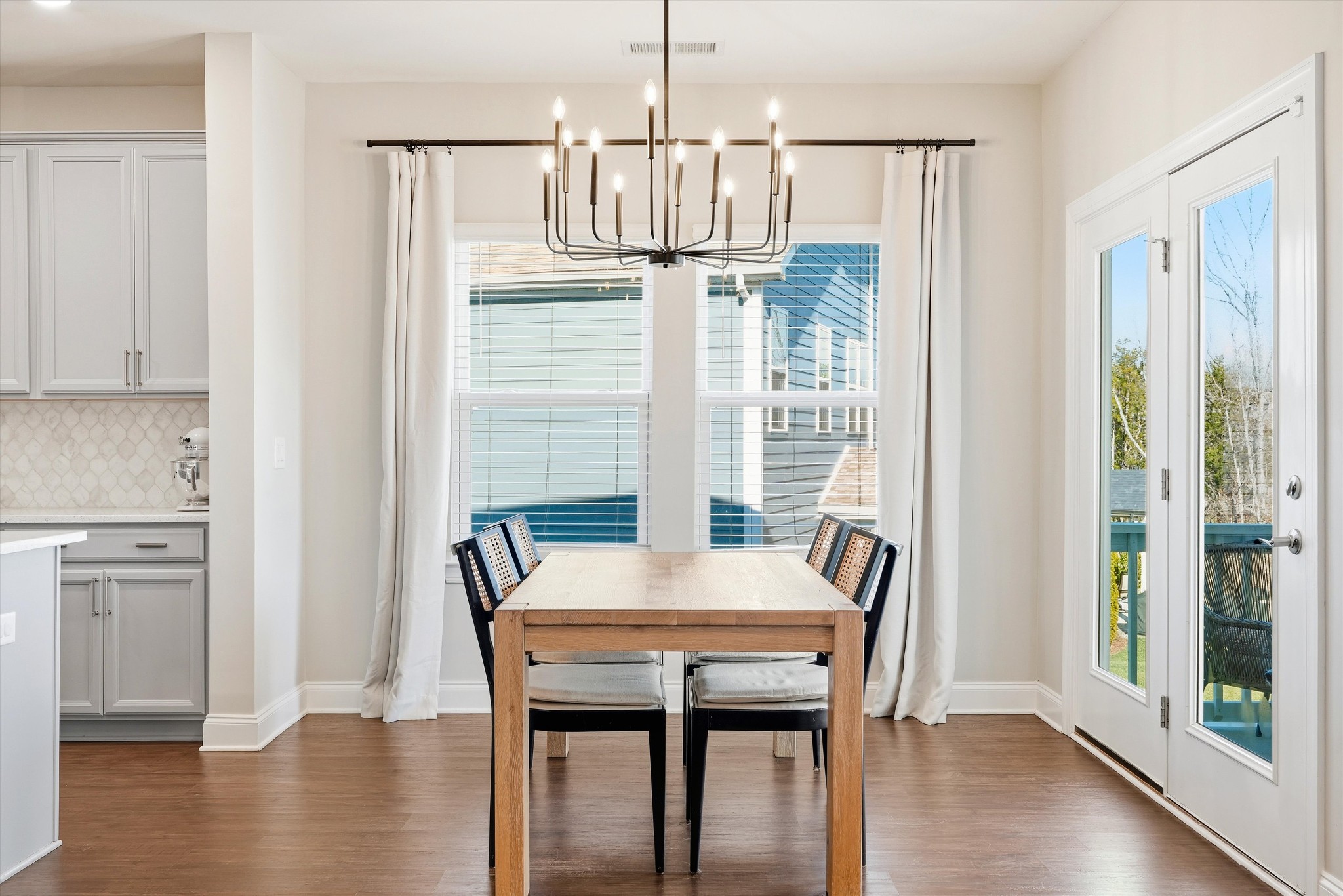 2479 Prairie Hill Dr