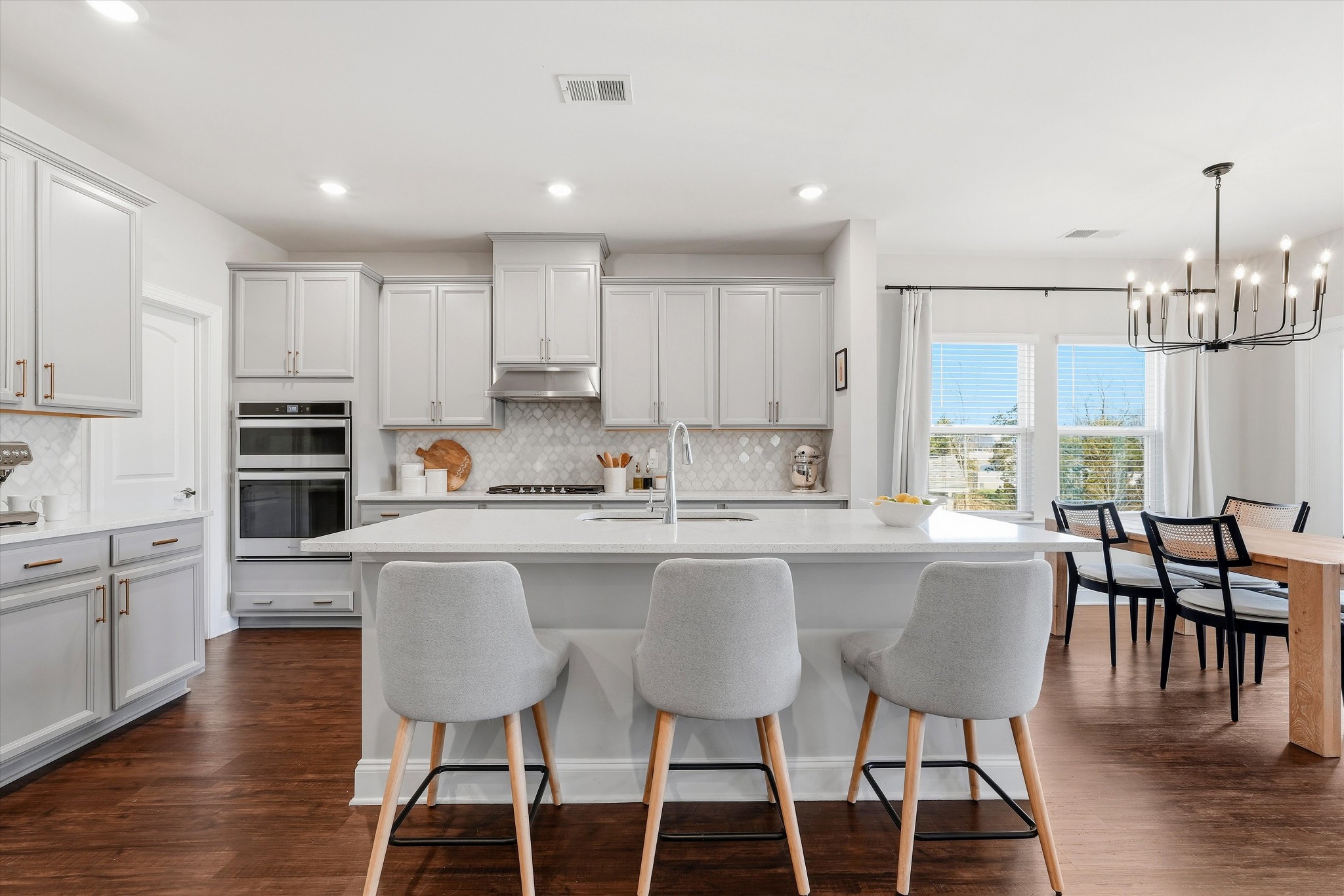 2479 Prairie Hill Dr