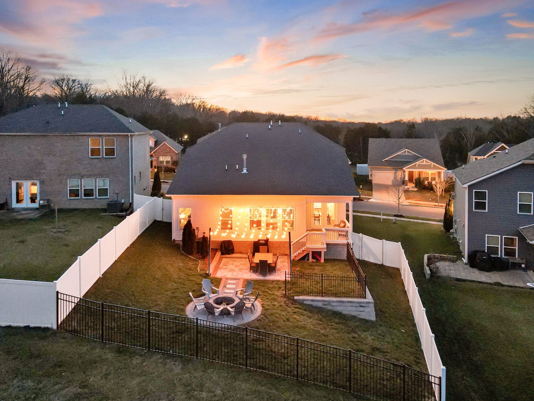 2479 Prairie Hill Dr