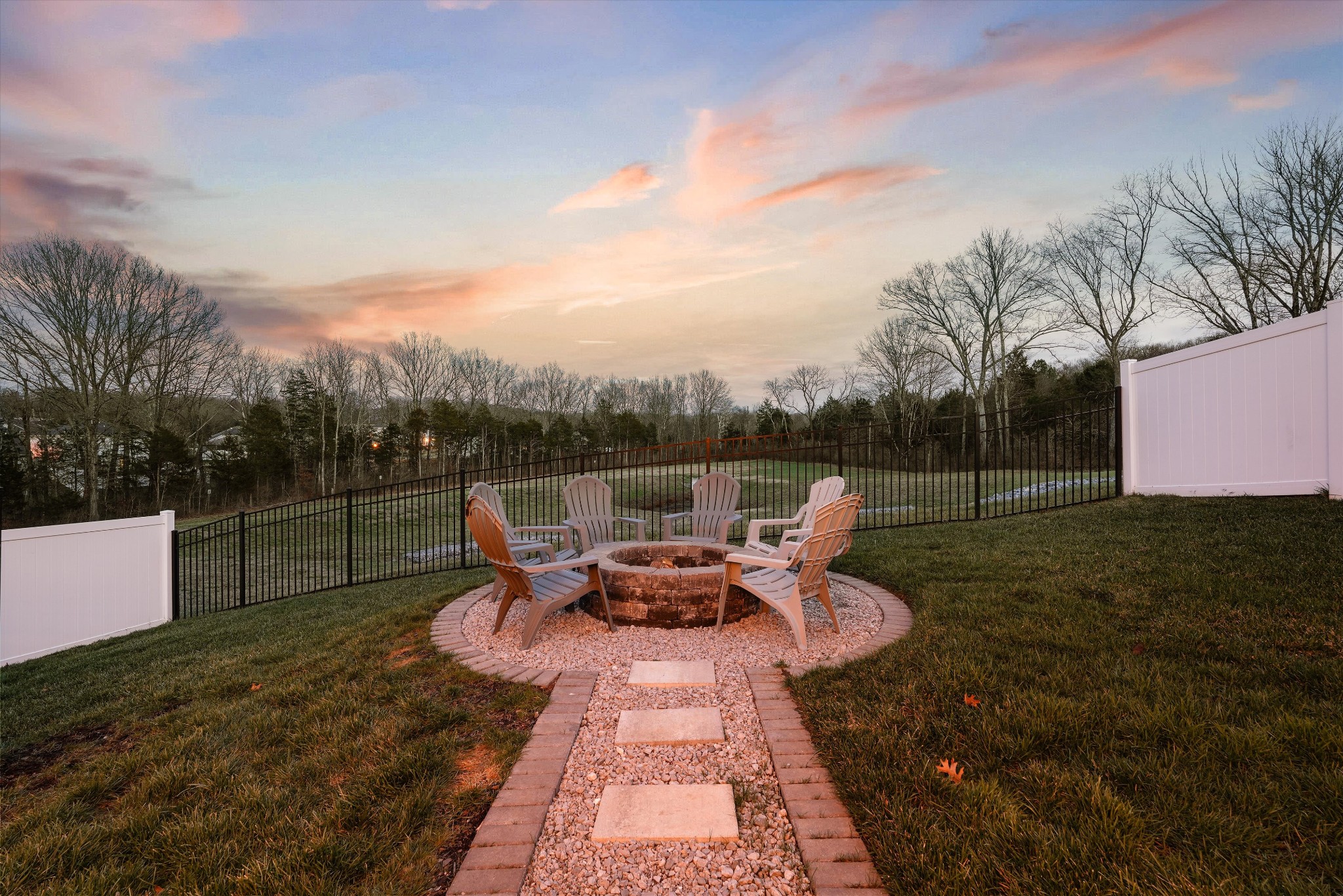 2479 Prairie Hill Dr