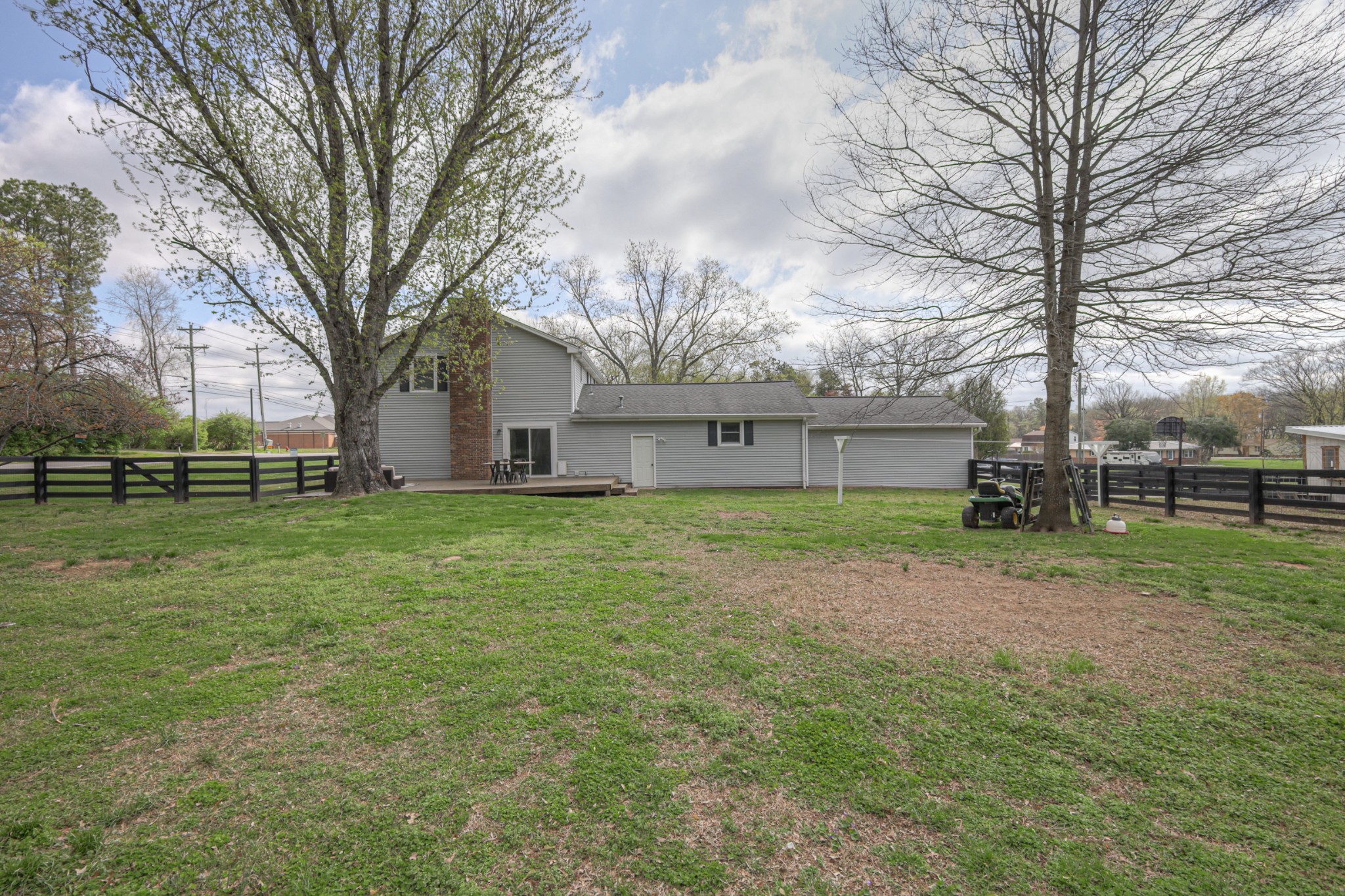 100 Green Valley Blvd