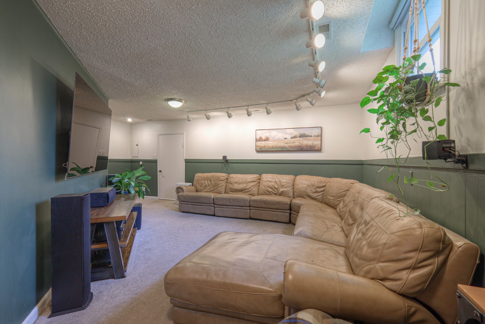 100 Green Valley Blvd