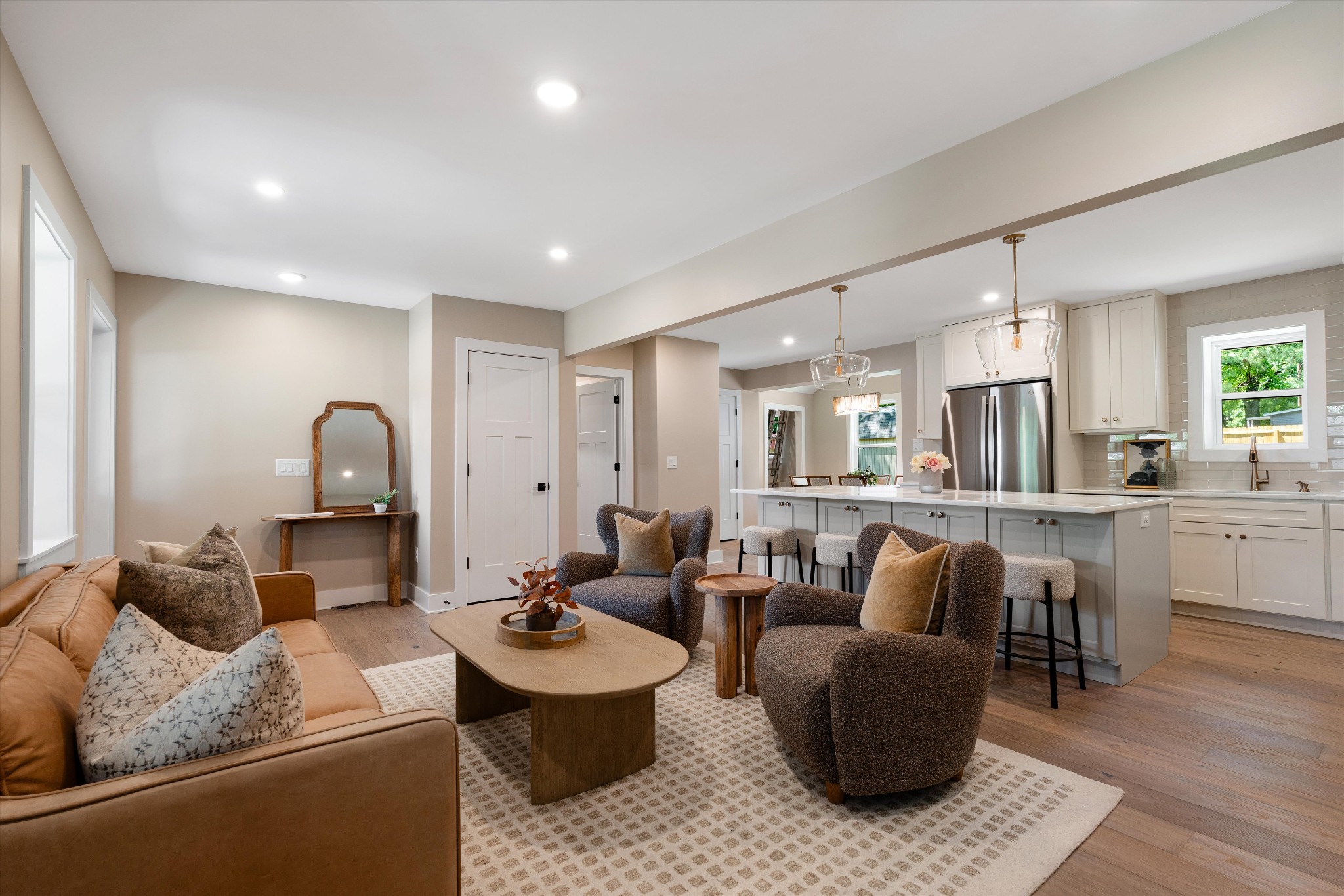 213 5th Ave