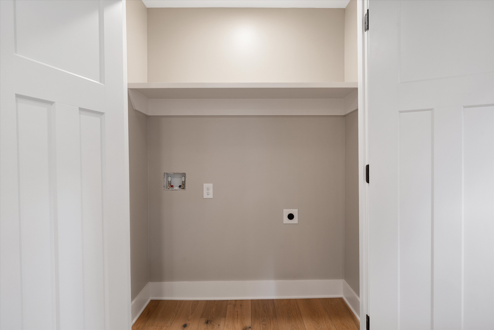 213 5th Ave