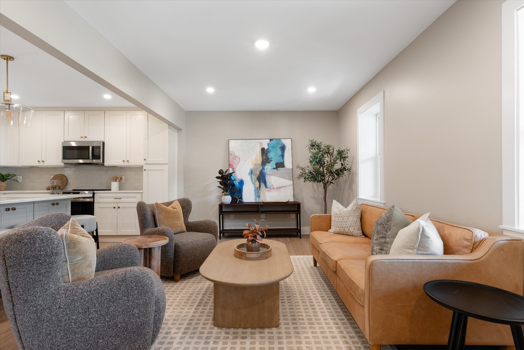 213 5th Ave