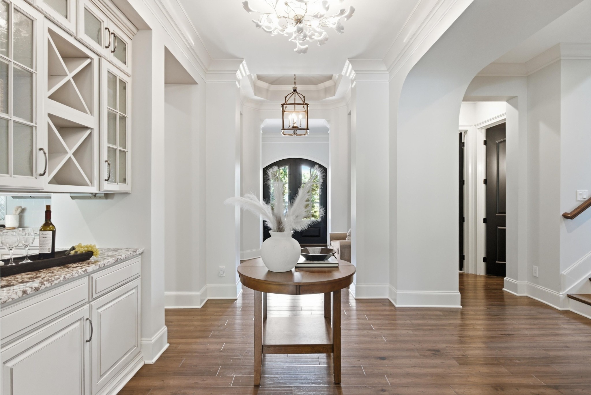 2230 Georgian Cir