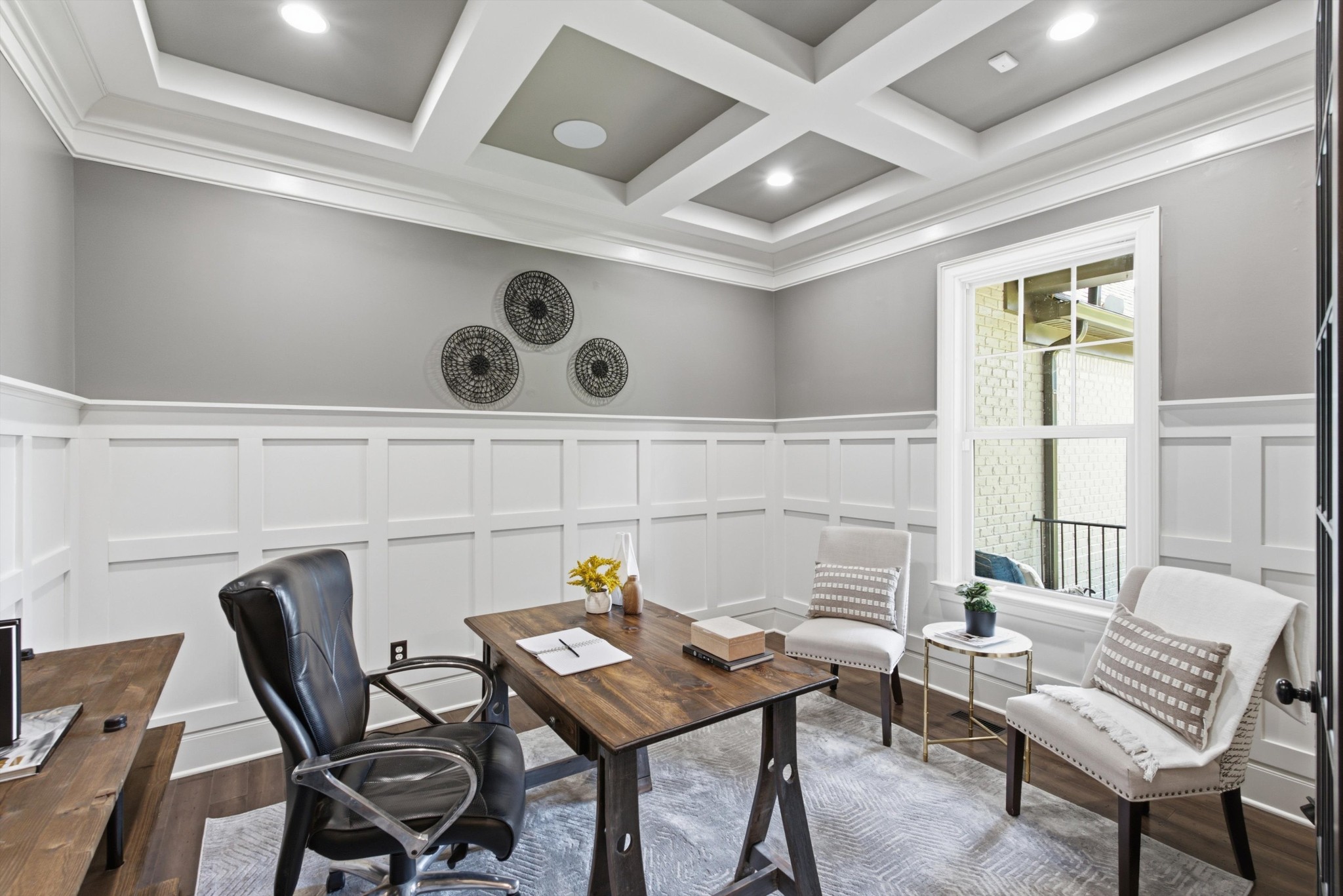 2230 Georgian Cir