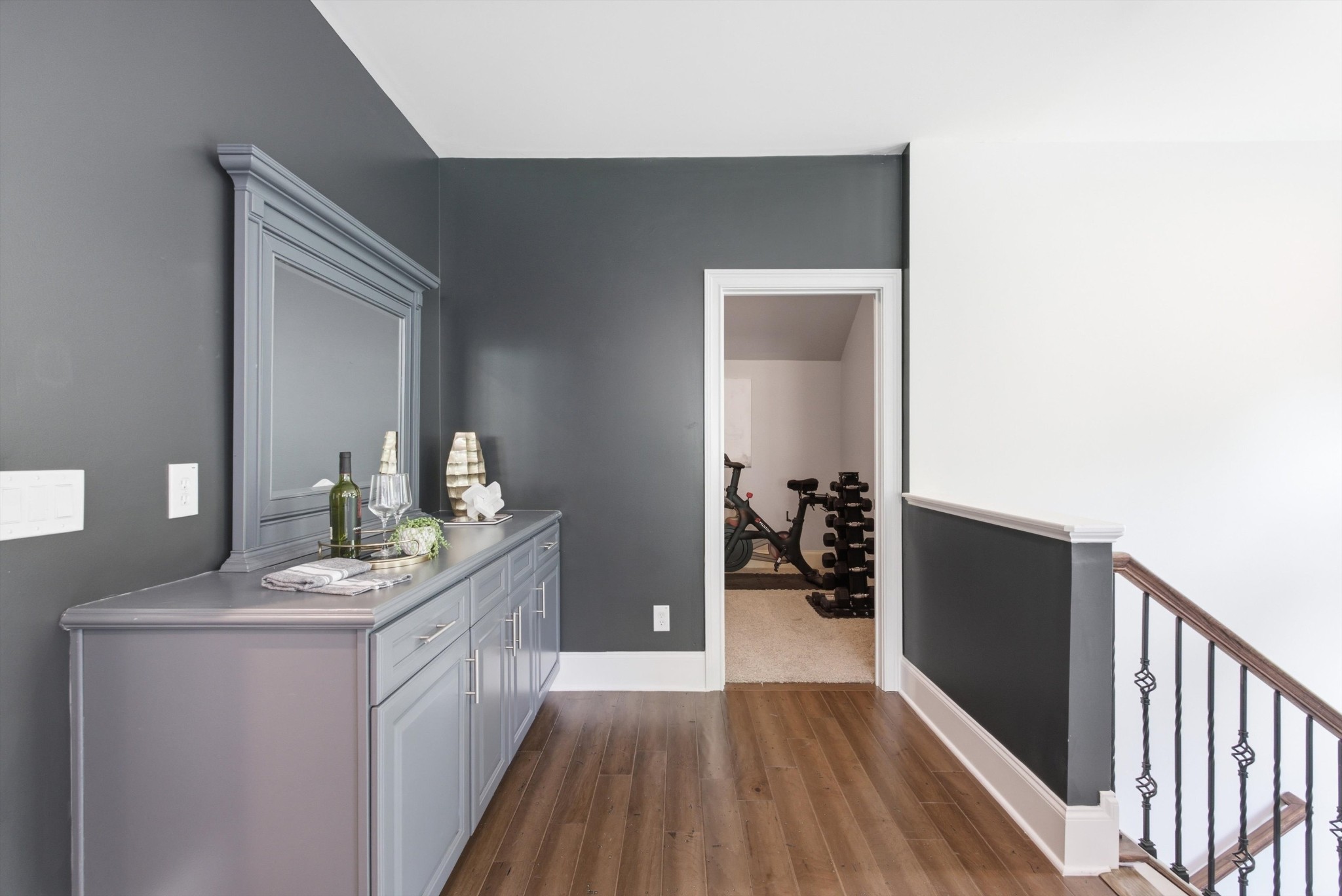 2230 Georgian Cir