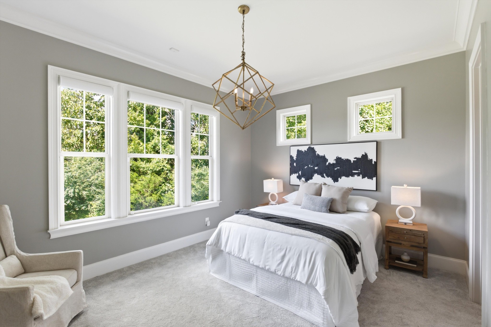 2230 Georgian Cir