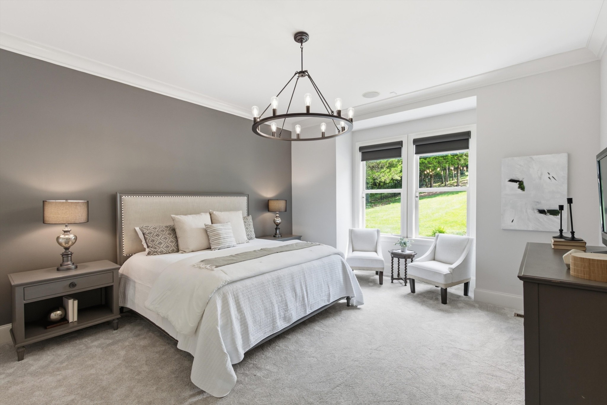 2230 Georgian Cir