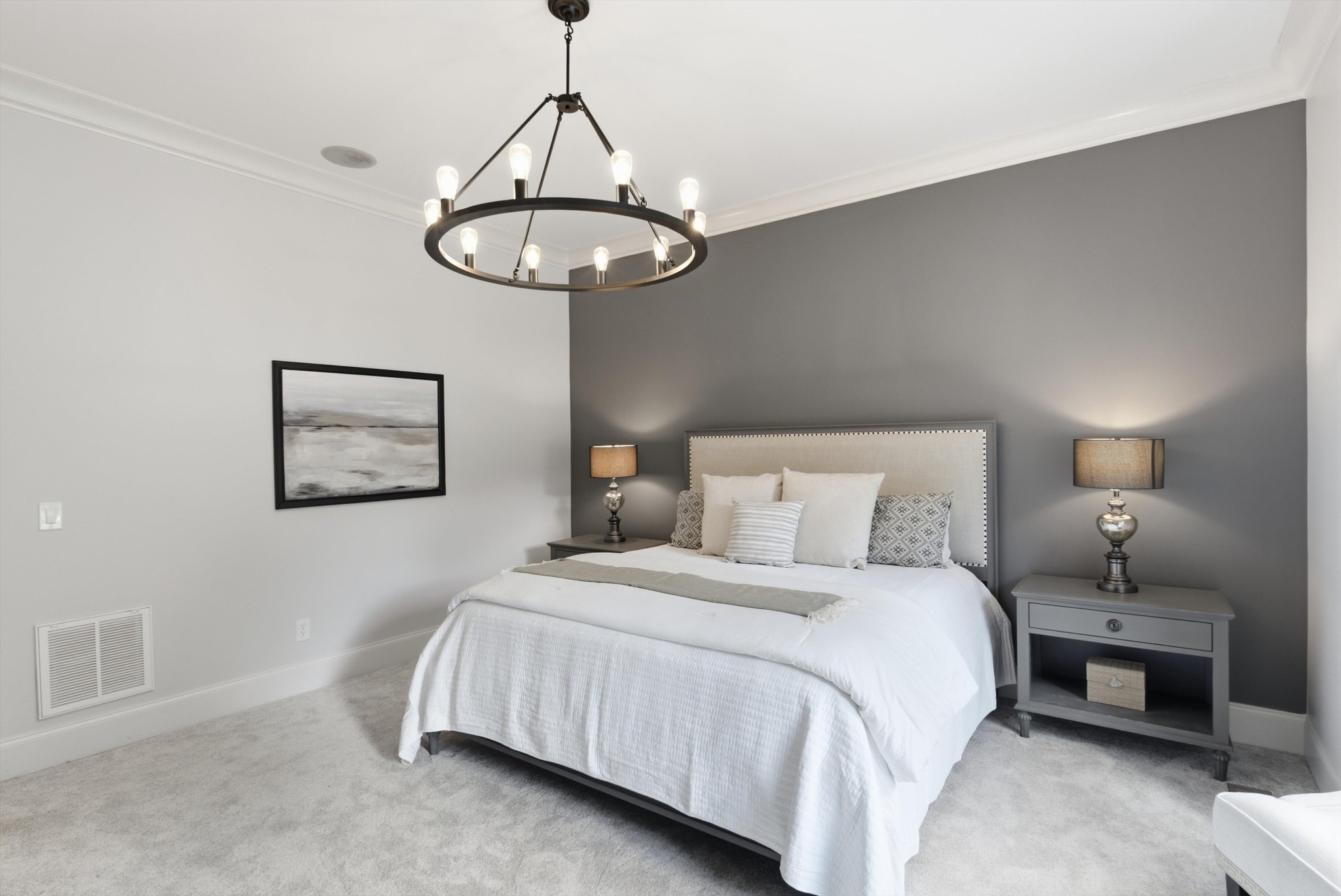 2230 Georgian Cir