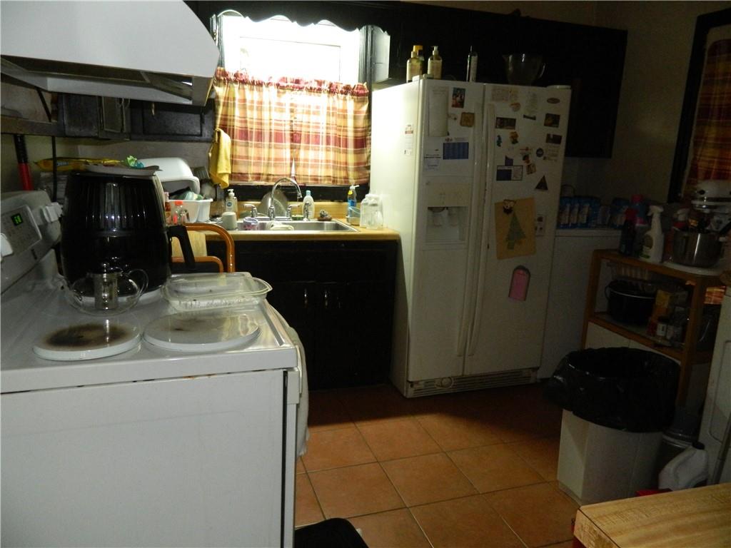 1282 Westridge
