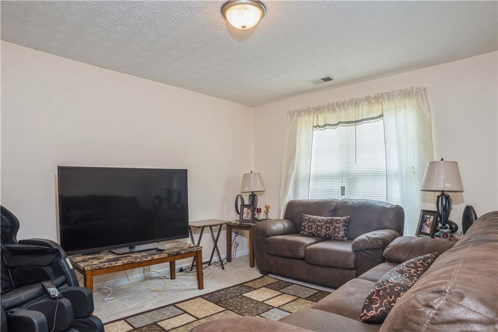 5728 Union Pointe Dr