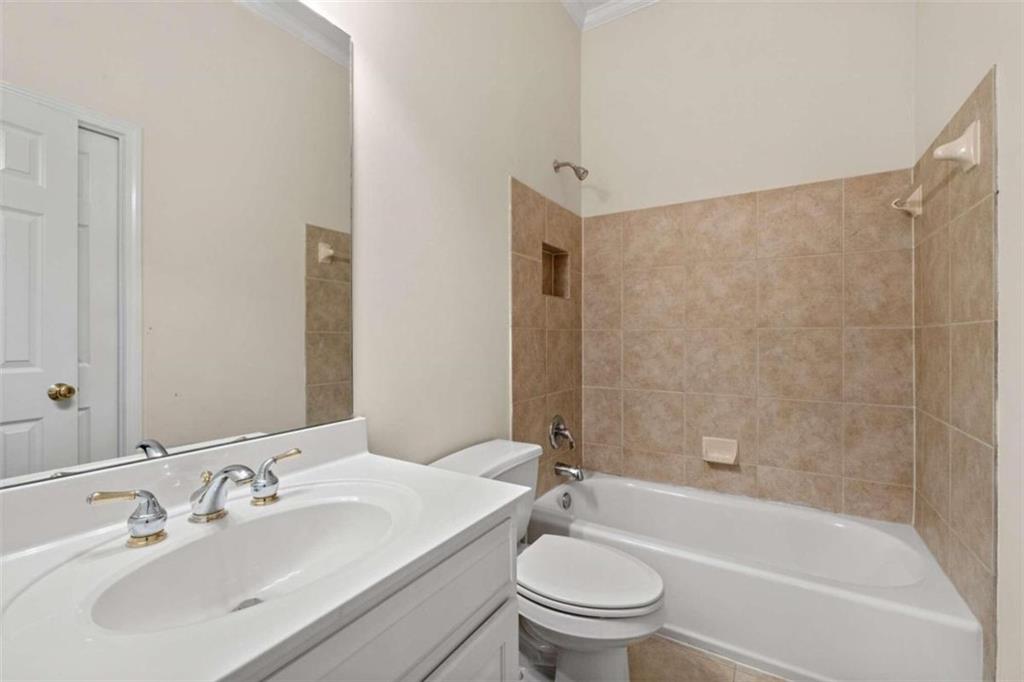 1275 W Spring Street