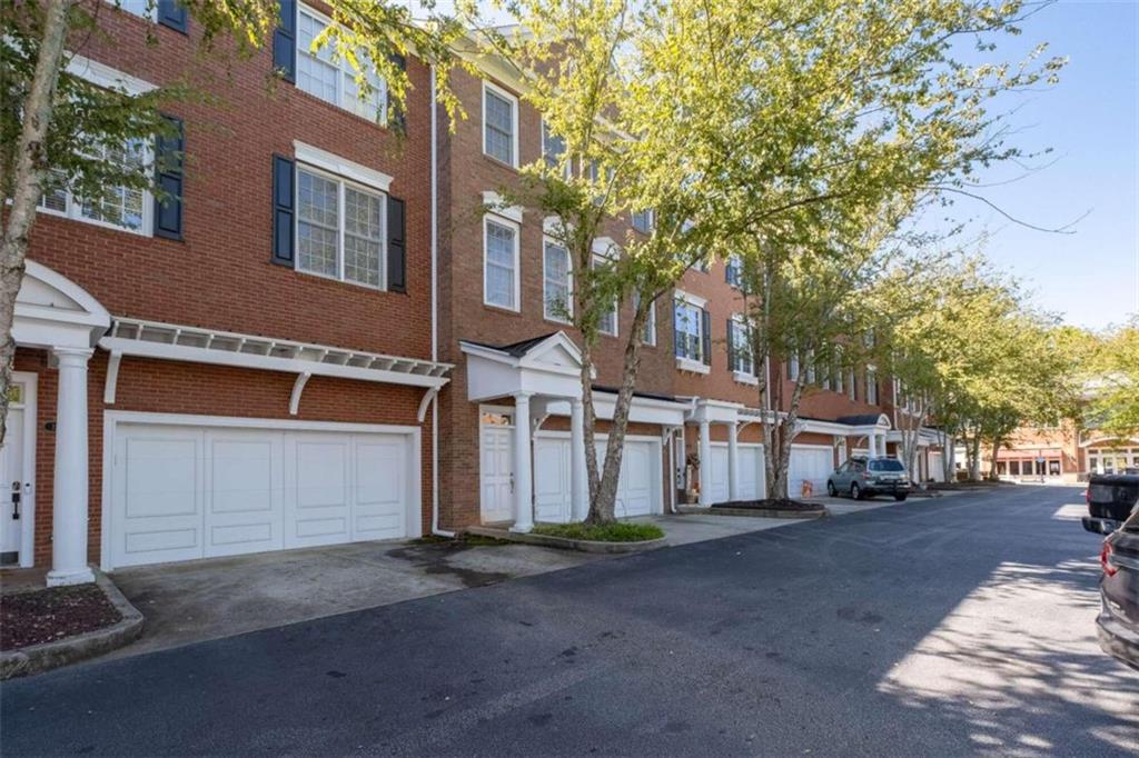 1275 W Spring Street