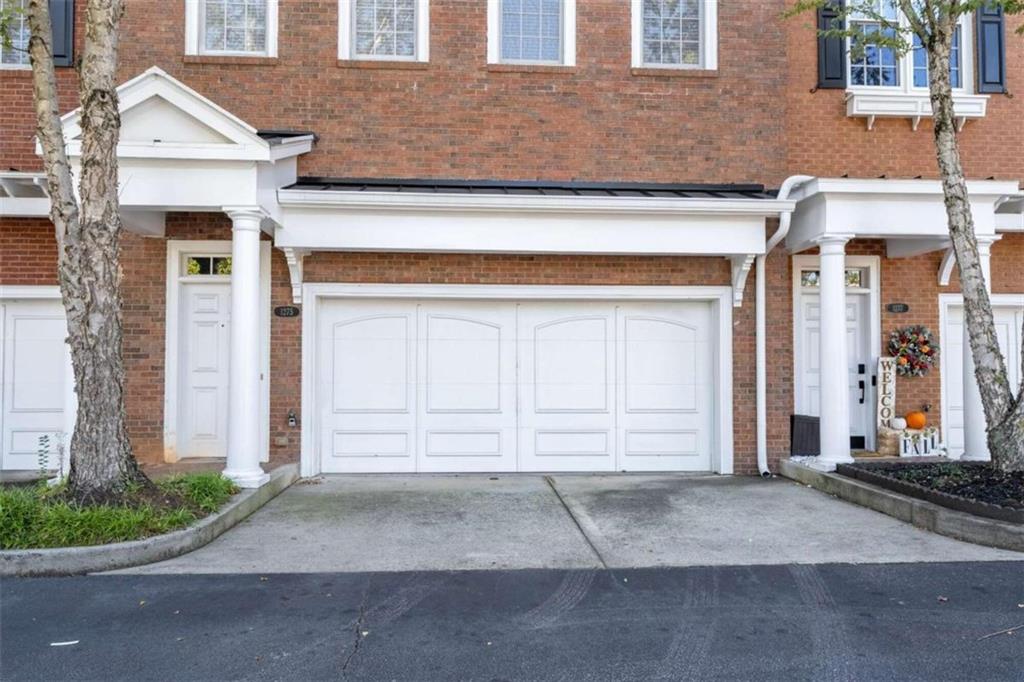 1275 W Spring Street