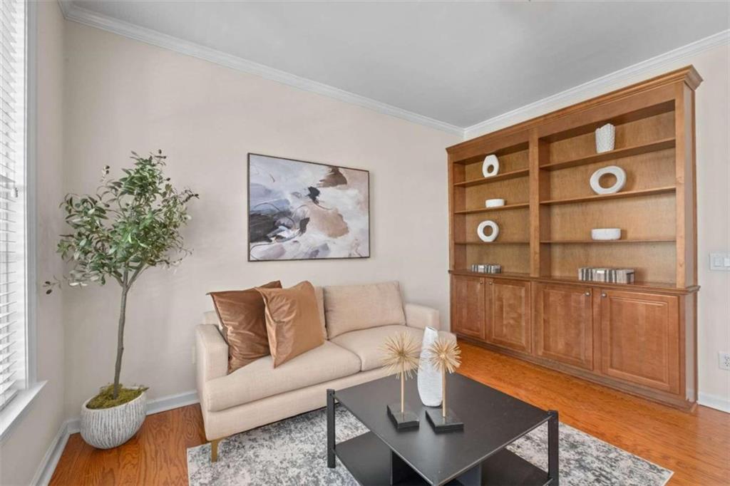 1275 W Spring Street