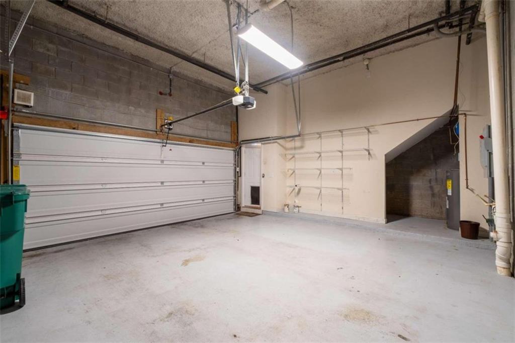 1275 W Spring Street