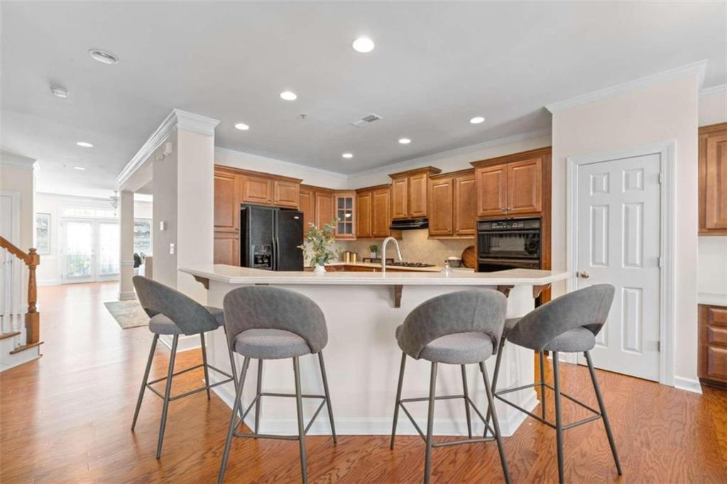 1275 W Spring Street