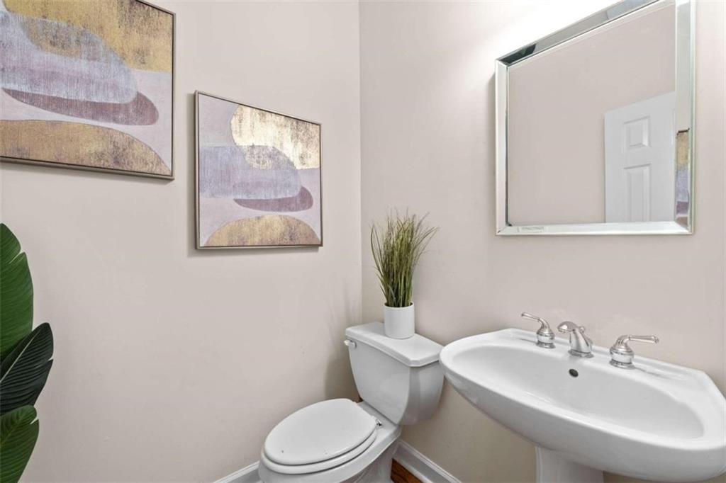 1275 W Spring Street