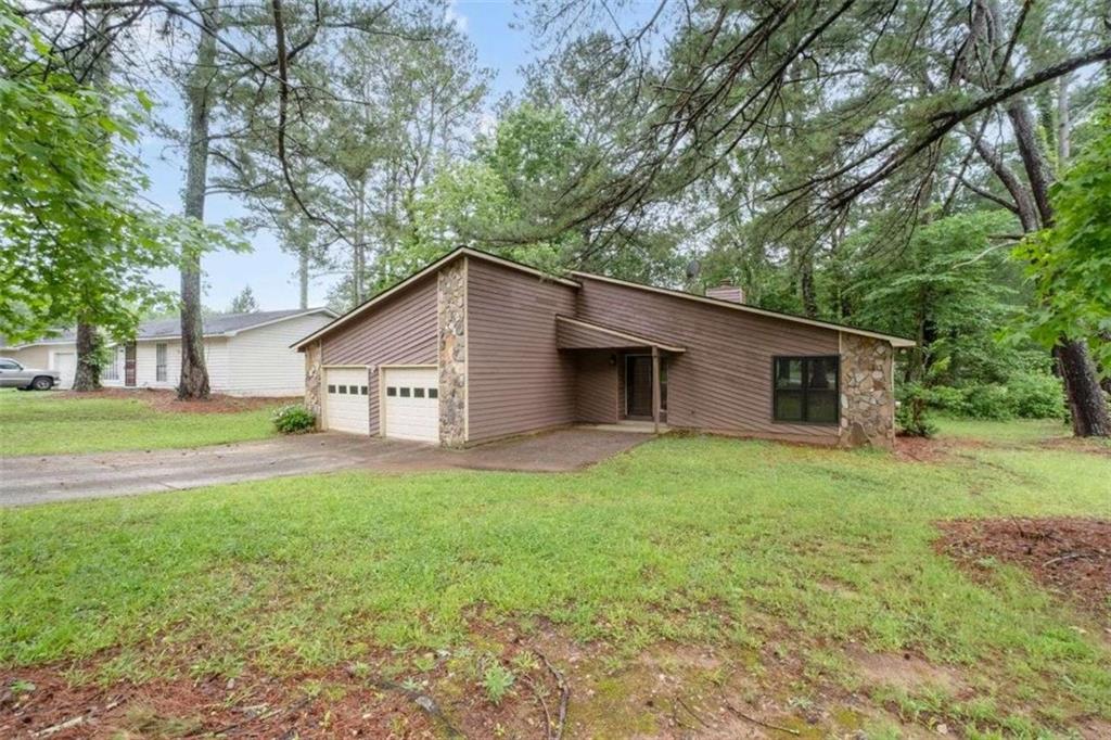 9383 Woodknoll Way