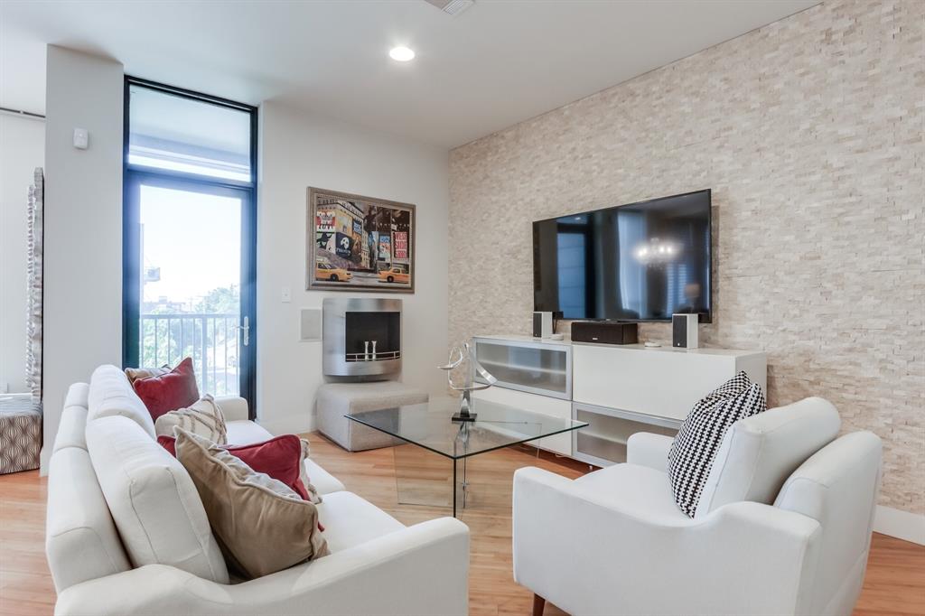 301 NE 4th Street Unit: 7