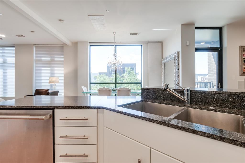 301 NE 4th Street Unit: 7