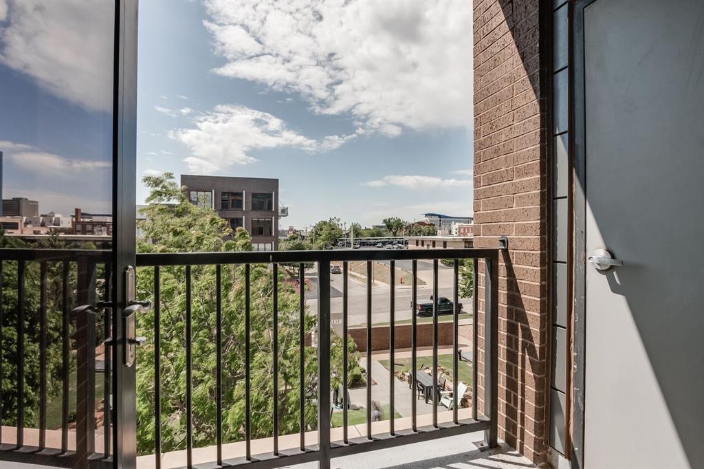301 NE 4th Street Unit: 7