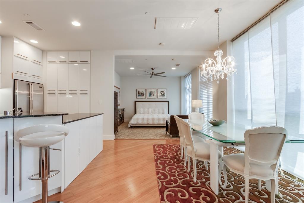 301 NE 4th Street Unit: 7