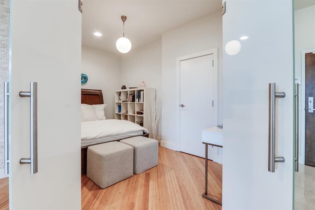 301 NE 4th Street Unit: 7