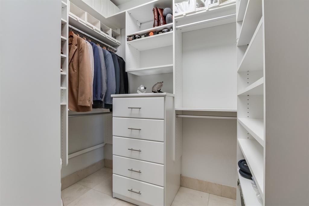 301 NE 4th Street Unit: 7