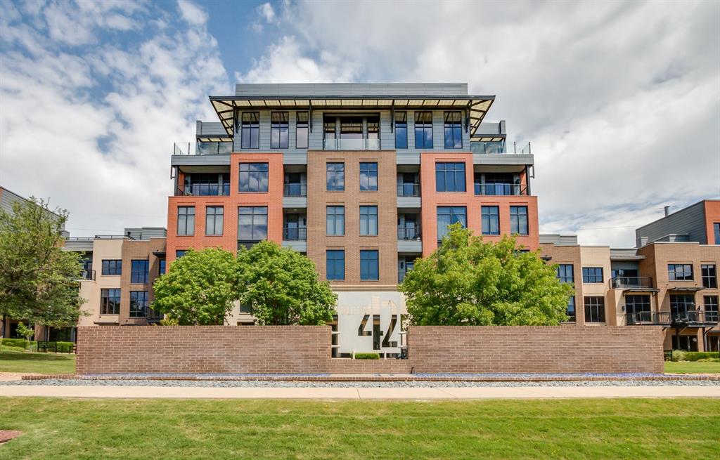 301 NE 4th Street Unit: 7