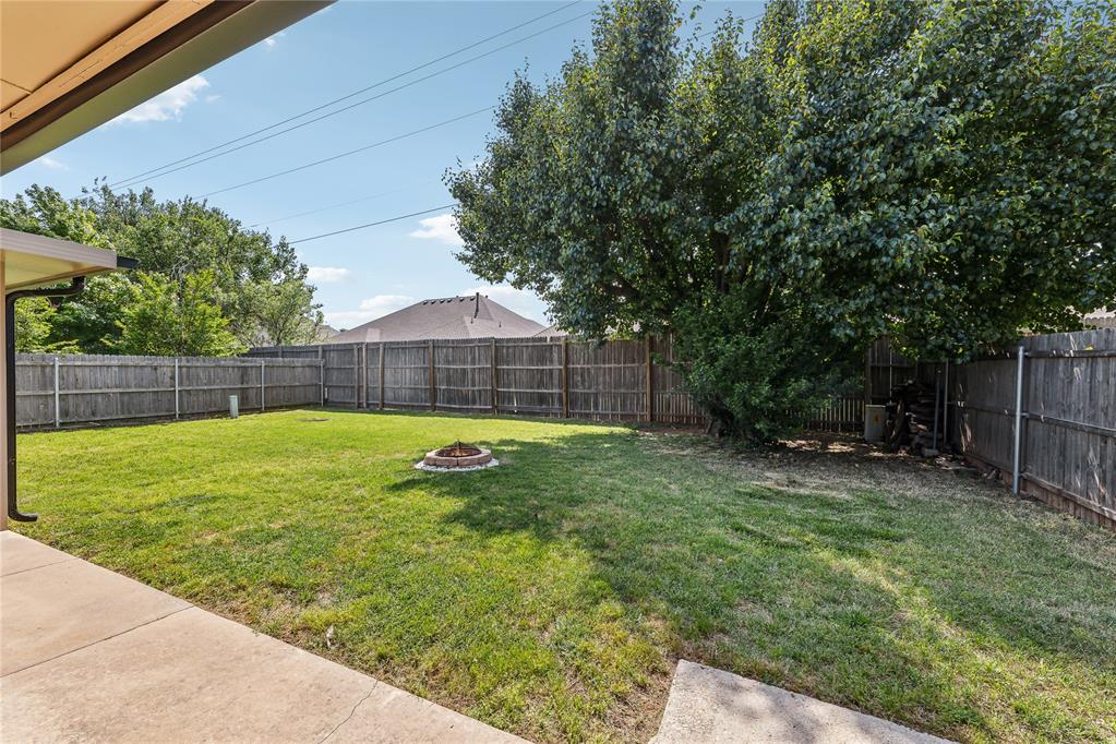 18501 Chestnut Oak Drive