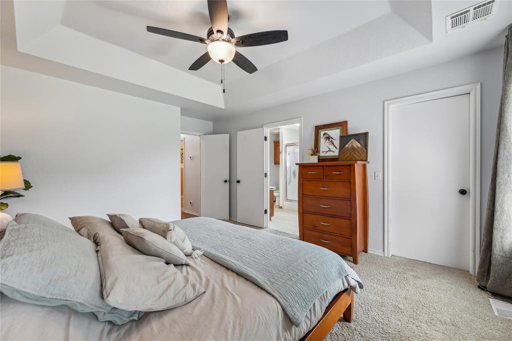 18501 Chestnut Oak Drive