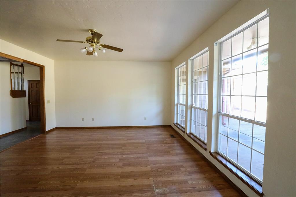 605 Heatherstone Road