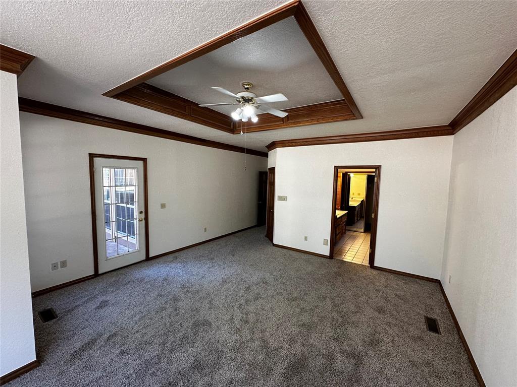 605 Heatherstone Road