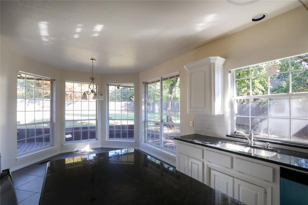 605 Heatherstone Road