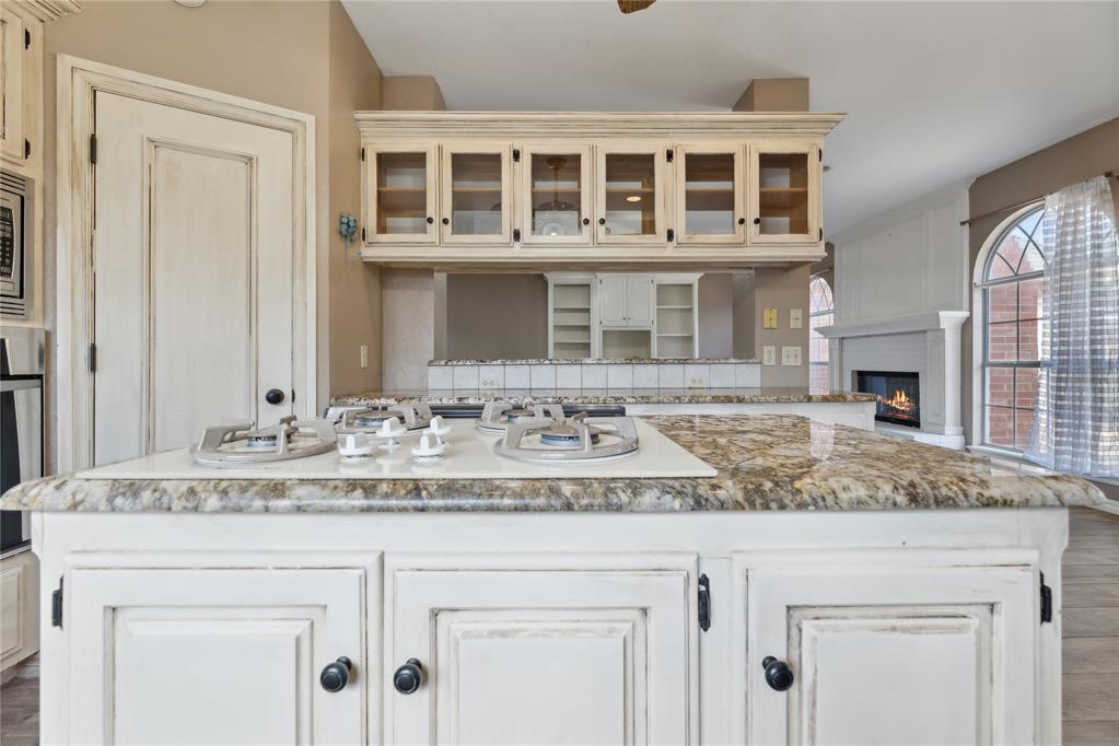 2524 Fernwood Drive