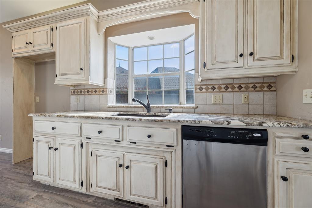 2524 Fernwood Drive