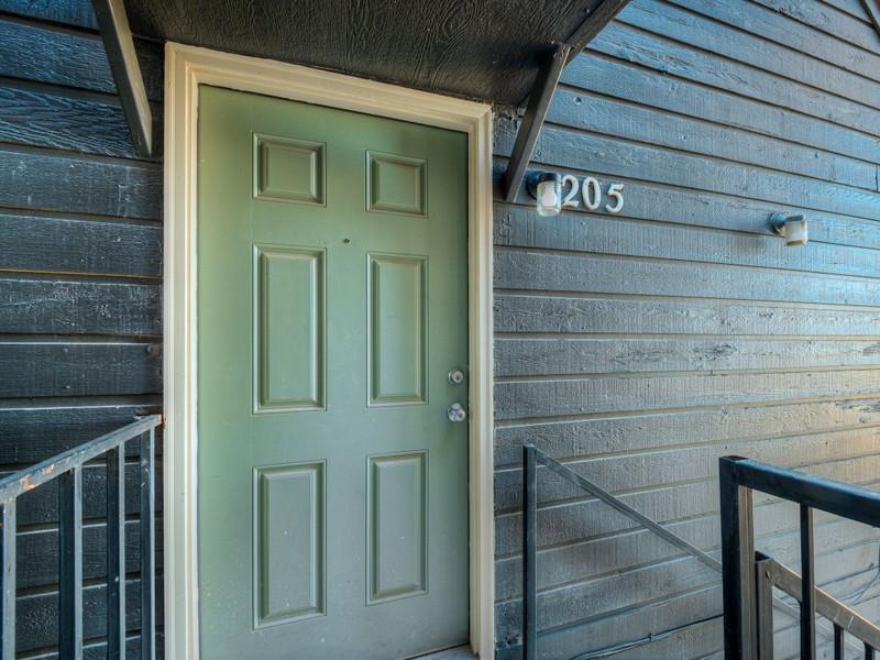 11510 N May Avenue Unit: B205