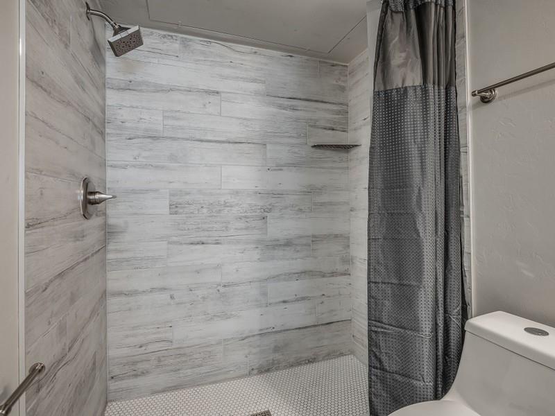 11510 N May Avenue Unit: B205