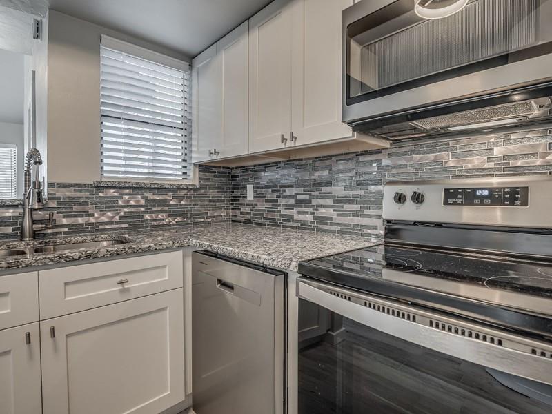 11510 N May Avenue Unit: B205