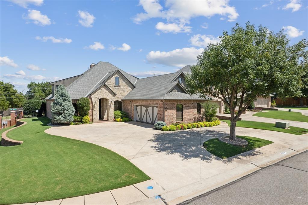 1508 Vandivort Place