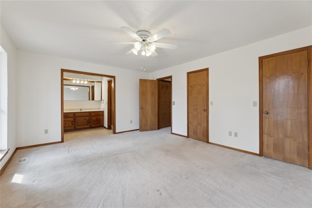 9112 Oak Hollow Drive