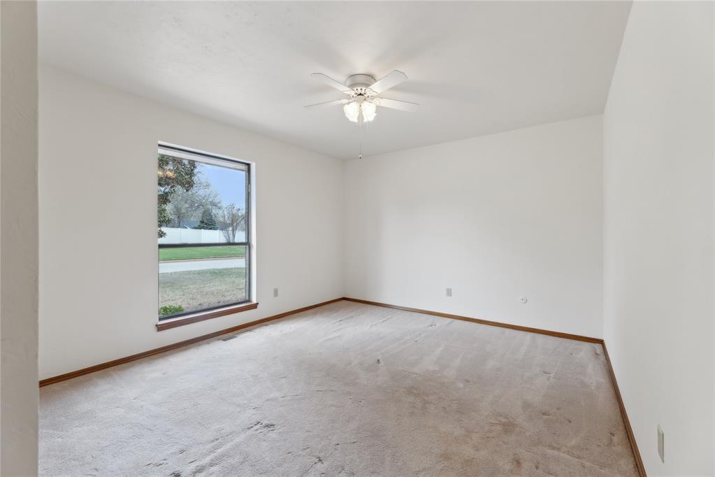 9112 Oak Hollow Drive